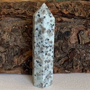 Sesame Kiwi Jasper Tower Point Wand Quartz Crystal Healing Grids Chakras 3.2"